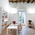 Casa Crispi 51 Daire Napoli